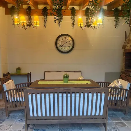 Holiday home En Coruna Montegolf 8 Min Del Centro, Barbacoa, Jardin